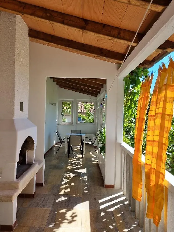 F13 Apartment Pula Hırvatistan